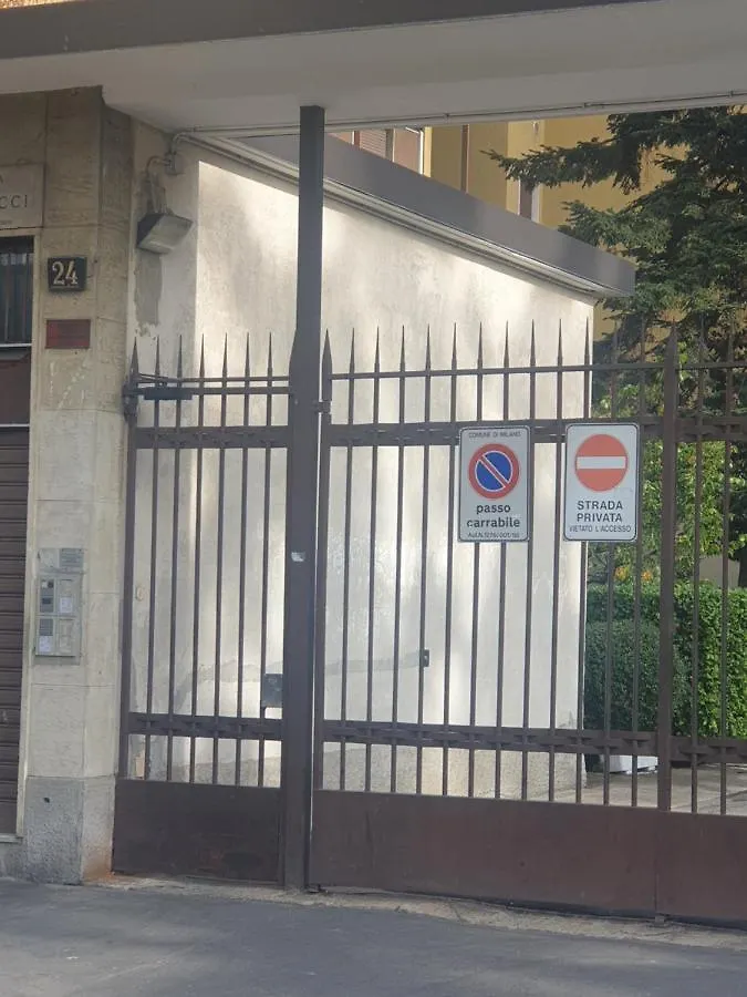 Maffucci 24 Bilocale Molto Spazioso E Moderno 밀라노