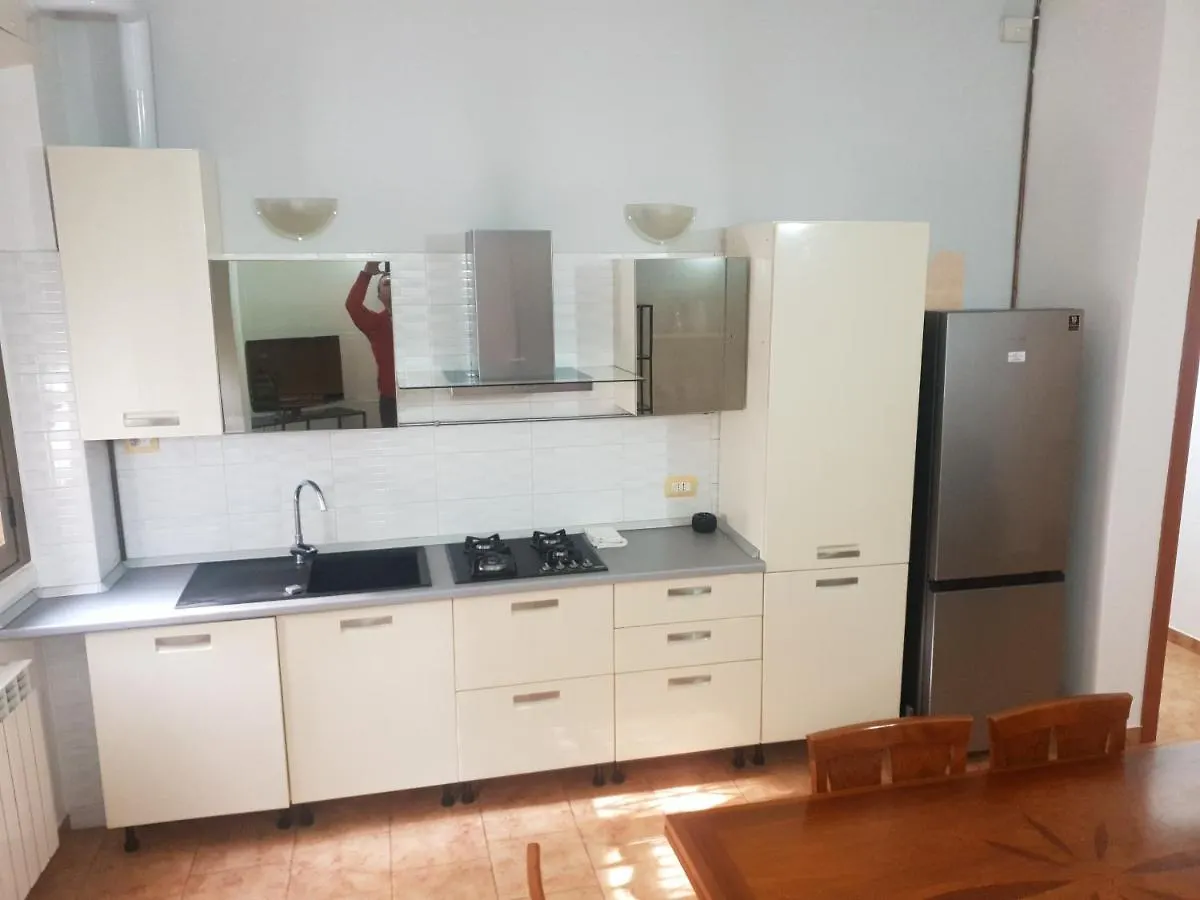 Maffucci 24 Bilocale Molto Spazioso E Moderno 밀라노